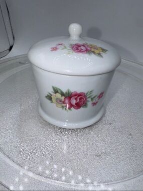 postal stamp roll dispenser porcelain white with a floral design giftco VTG